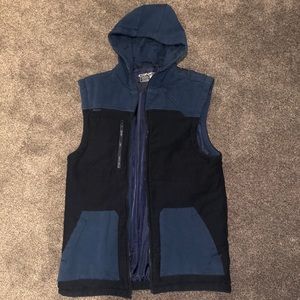 EUC Men’s Cinch vest size Med